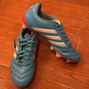 Adidas cleats 7.5